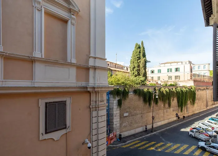 Iflat Bright Brand New 3-bedroom In Monti Daire
