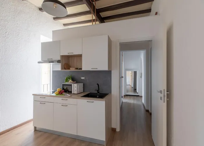Iflat Bright Brand New 3-bedroom In Monti Daire Roma